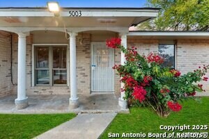 5003 Casa Oro St in San Antonio, TX - Building Photo - Building Photo