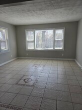 63 W Manchester Dr in Wheeling, IL - Building Photo - Building Photo