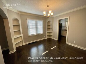 1008 S 4 St in Platte City, MO - Building Photo - Building Photo