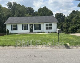 940 Granny White Rd in Clarksville, TN - Building Photo