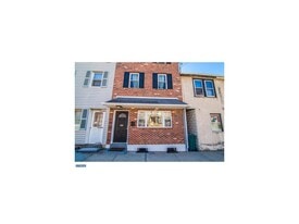 703 E Hector St in Conshohocken, PA - Building Photo