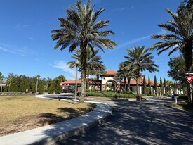 5380 Oakbourne Ave in Davenport, FL - Building Photo