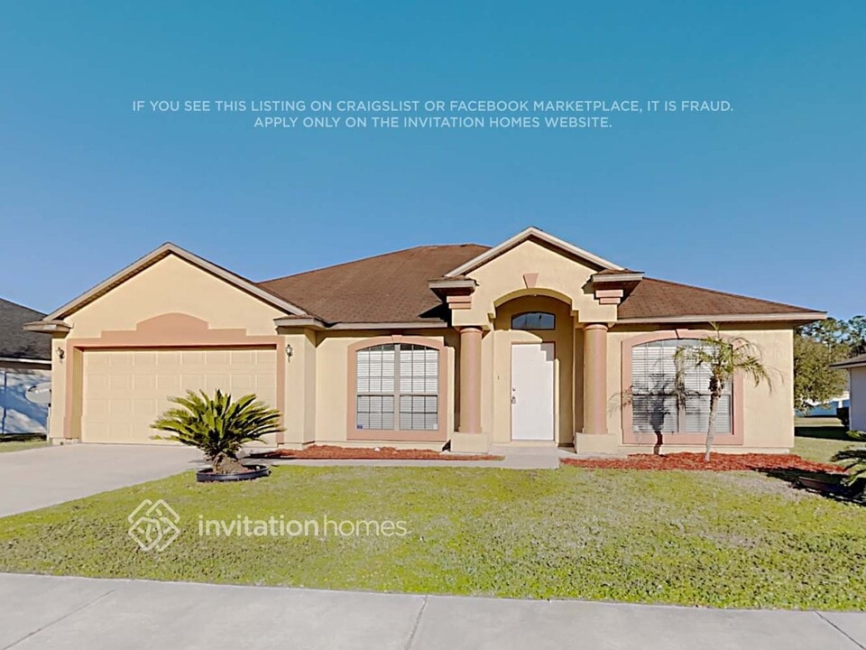 9985 Lancashire Dr in Jacksonville, FL - Foto de edificio