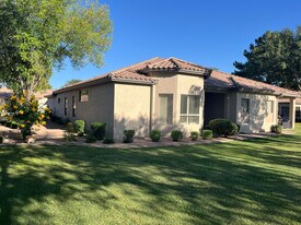 23812 S Pleasant Way in Sun Lakes, AZ - Building Photo