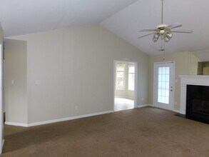 204 Marie Ct in Havelock, NC - Building Photo - Building Photo