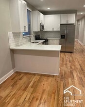 3130 N Kimball Ave, Unit 1 in Chicago, IL - Building Photo - Building Photo