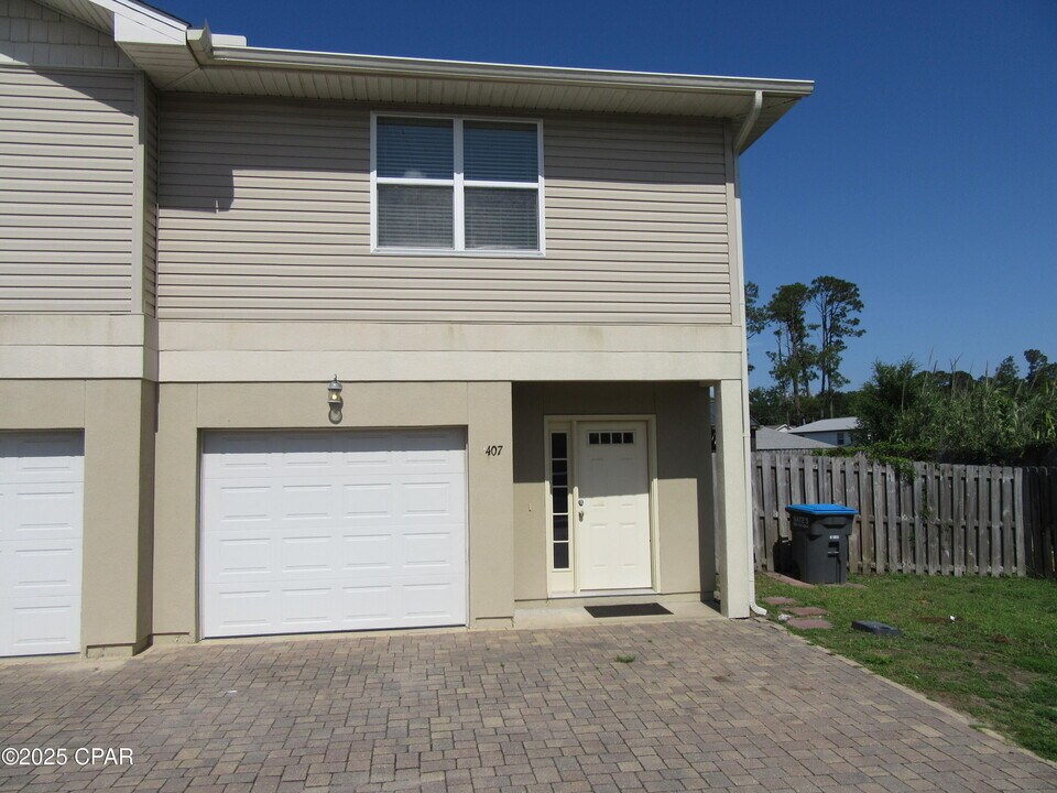2407 Astrid Ln in Panama City Beach, FL - Building Photo