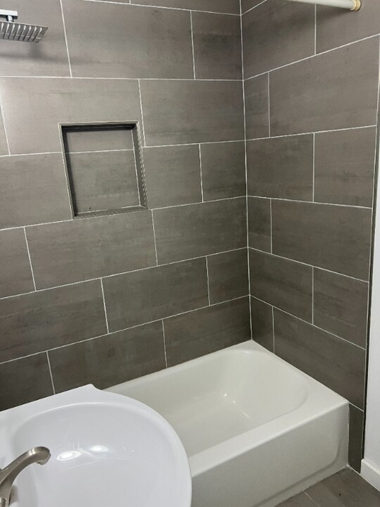 568 Wilson Bridge Dr in Oxon Hill, MD - Building Photo