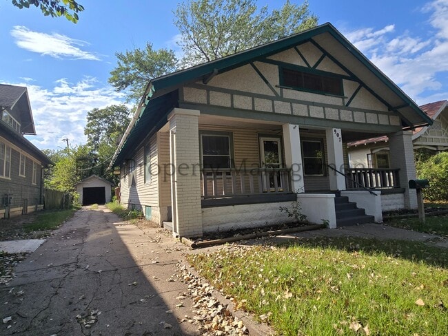 907 N Faulkner St in Wichita, KS - Building Photo - Building Photo