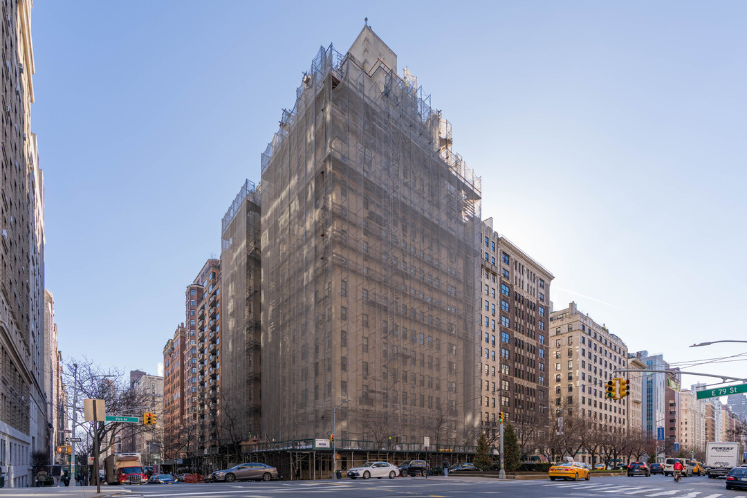 893-899 Park Ave in New York, NY - Building Photo