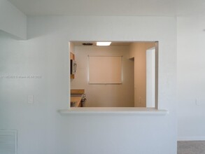 2124 Taylor St in Hollywood, FL - Building Photo - Building Photo