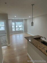 75 S Main St, Unit 509 in Attleboro, MA - Foto de edificio - Building Photo