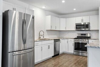 1035 Nottingham Dr in Charleston, SC - Building Photo - Building Photo