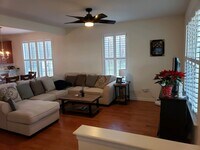 963 Sophers Row photo'