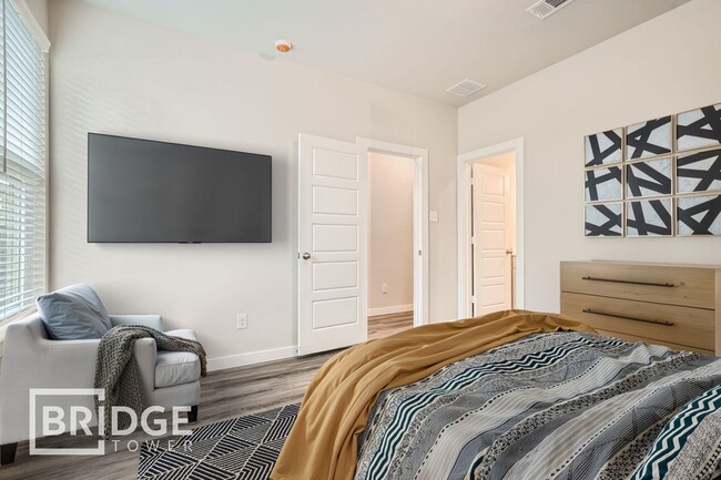 18536 Centro Row