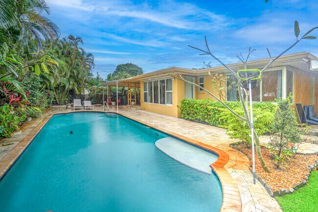 property at 216 32nd St