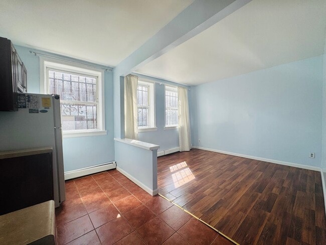 64 Franklin St in Jersey City, NJ - Building Photo - Building Photo