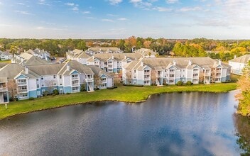 Landings at Lake Gray in Jacksonville, FL - Foto de edificio - Building Photo