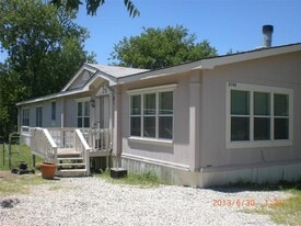 5785 Kimber Ln in Frisco, TX - Building Photo