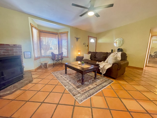 6500 Pine Spring Ave in Twentynine Palms, CA - Building Photo - Building Photo