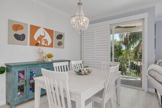 4603 Overlook Dr NE in St. Petersburg, FL - Building Photo - Building Photo