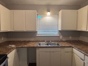 106-106 Jester Cir in Longview, TX - Building Photo - Building Photo