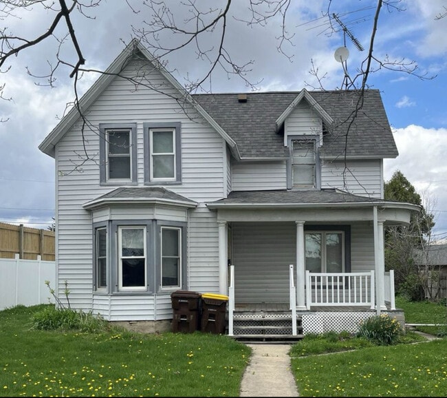 property at 109 W Benton Ave