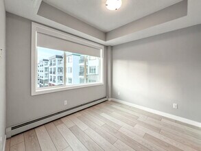 111 Wolf Creek Dr SE in Calgary, AB - Building Photo - Building Photo