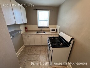 456 13th Ave NE in St. Petersburg, FL - Building Photo - Building Photo