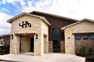 The Hartley in Lubbock, TX - Foto de edificio - Building Photo
