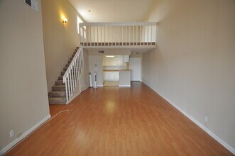 6401 Riverton Ave, Unit 201 in Los Angeles, CA - Building Photo - Building Photo