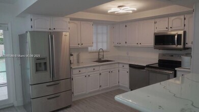 1145 SW 74th Ct in Miami, FL - Building Photo - Building Photo
