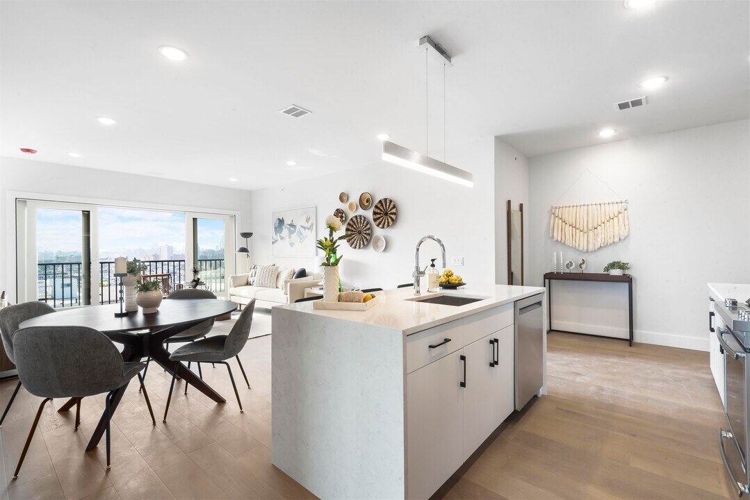 620 Palisade Ave in Jersey City, NJ - Building Photo