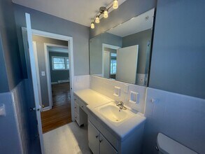 233 11th Ave N-Unit -Unit 1 in South St. Paul, MN - Building Photo - Building Photo