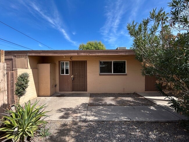 6714 E Monterey Way in Scottsdale, AZ - Building Photo - Building Photo