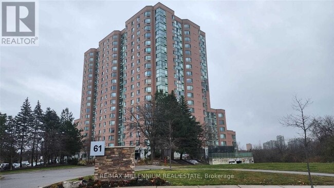 property at 61-861 Markbrook Ln