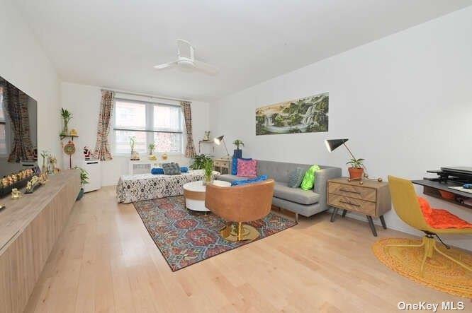 10255 67th Dr in Queens, NY - Building Photo