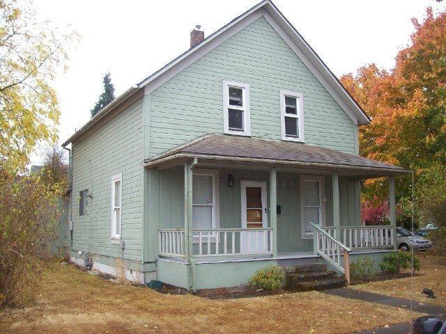 property at 424 S King St