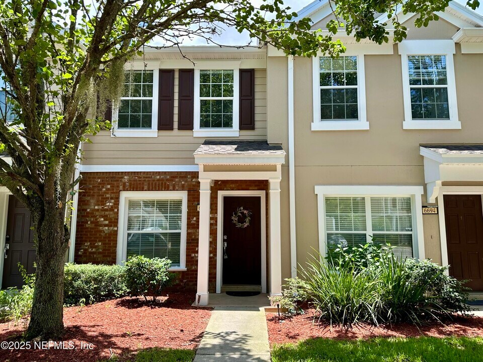 6696 Arching Branch Cir in Jacksonville, FL - Building Photo