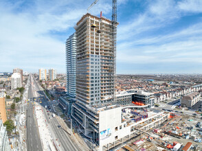 Canopy Towers in Mississauga, ON - Building Photo - Building Photo