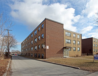 1535 Birchmount Rd in Toronto, ON - Building Photo - Building Photo