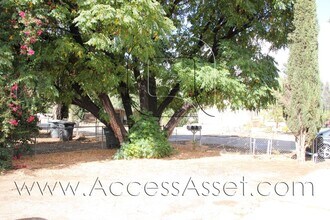 17653 Raley Ave in Lake Elsinore, CA - Foto de edificio - Building Photo