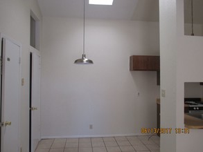 678 White Clfs-Unit -A in El Paso, TX - Building Photo - Building Photo