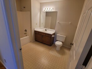 7119 W Friendly Ave in Greensboro, NC - Building Photo - Building Photo