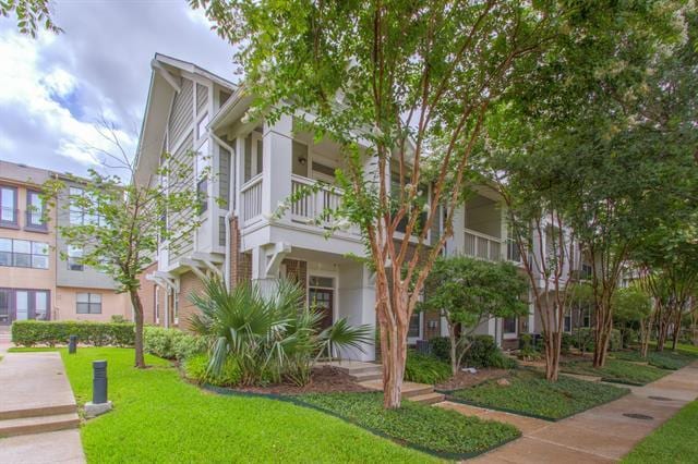 property at 1862 Summit Ave