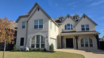 1112 Maverick Dr in Mansfield, TX - Building Photo