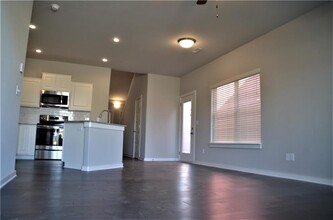 3912 SW Peachwood Dr in Bentonville, AR - Building Photo - Building Photo