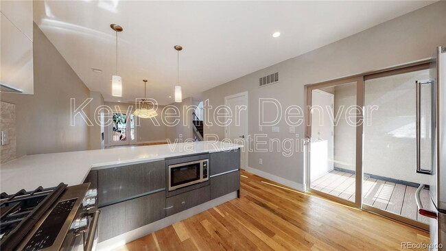 property at 1930 N Grove St
