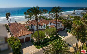 31272 Broad Beach Rd in Malibu, CA - Foto de edificio - Building Photo