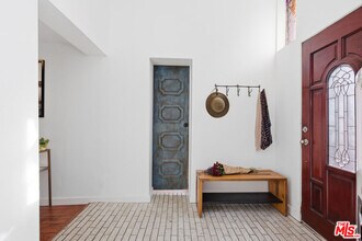 19511 Sunken Trail in Topanga, CA - Building Photo - Building Photo